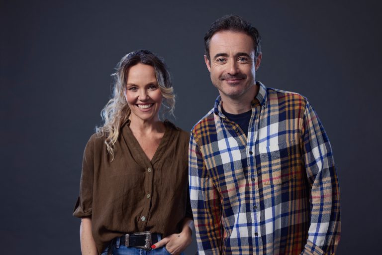 “It Raises the Stakes”: Charlie Brooks and Joe McFadden on Reimagining ‘The Curious Incident’