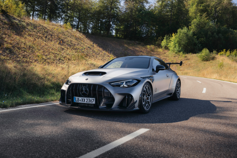 Mercedes-AMG CLE 646 Spezialanfertigung: Purist High-Performance Coupé for Maximum Driving Dynamics