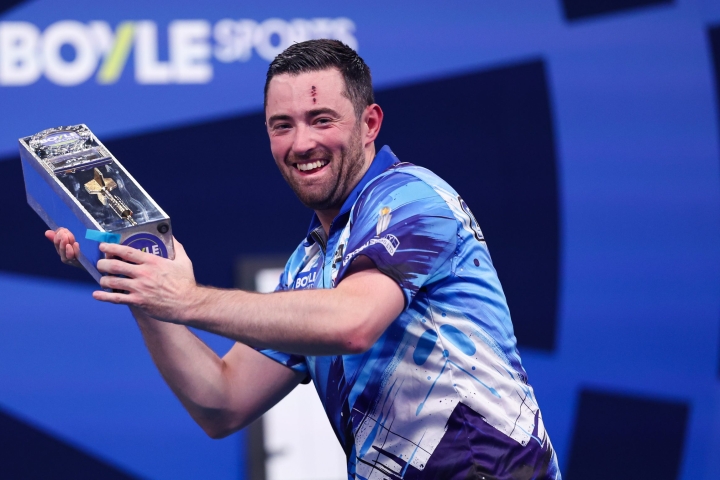2026WGPFinal_Humphries_Trophy27-scaled.jpg